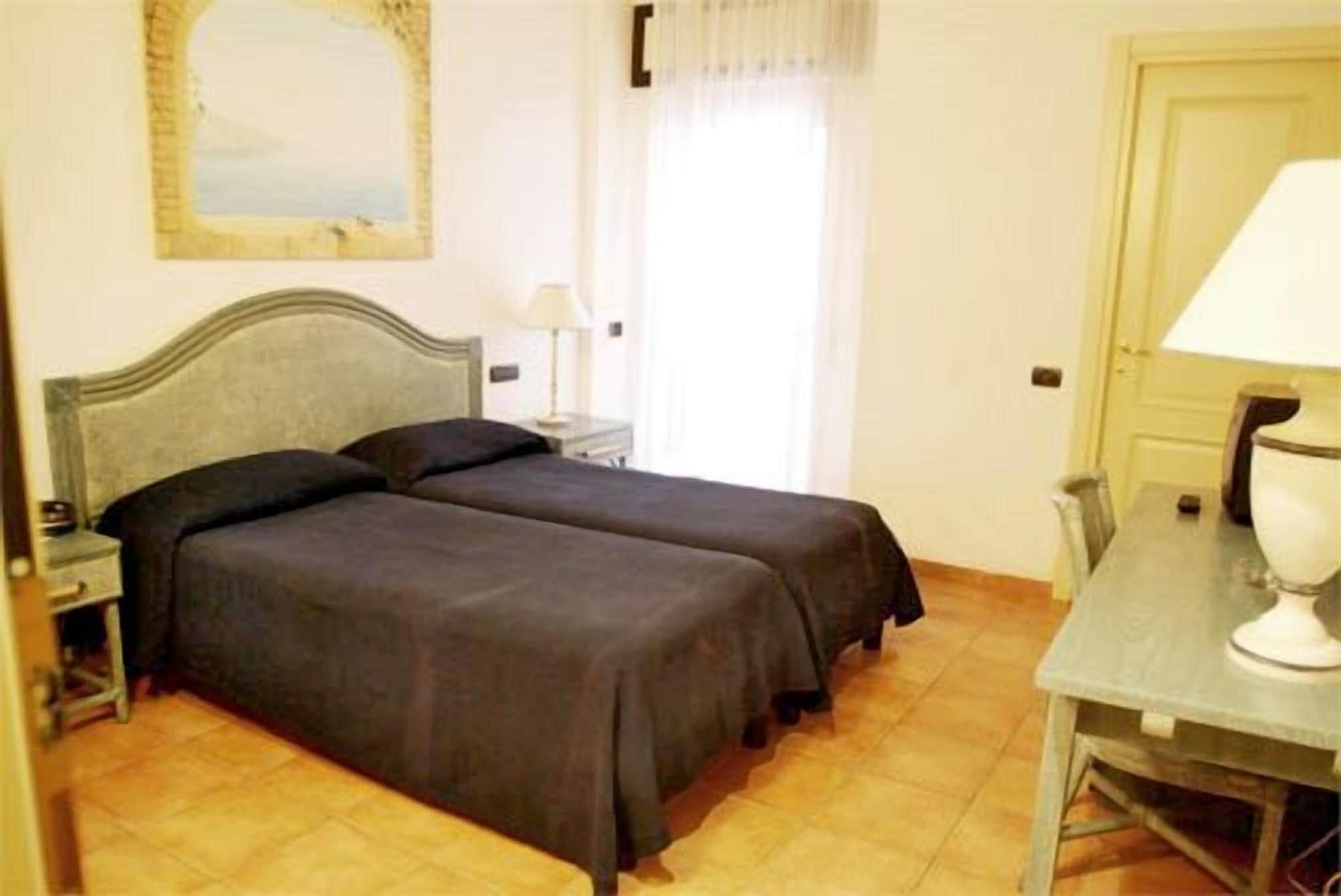 Hotel Club Sabbiadoro Battipaglia Exterior photo